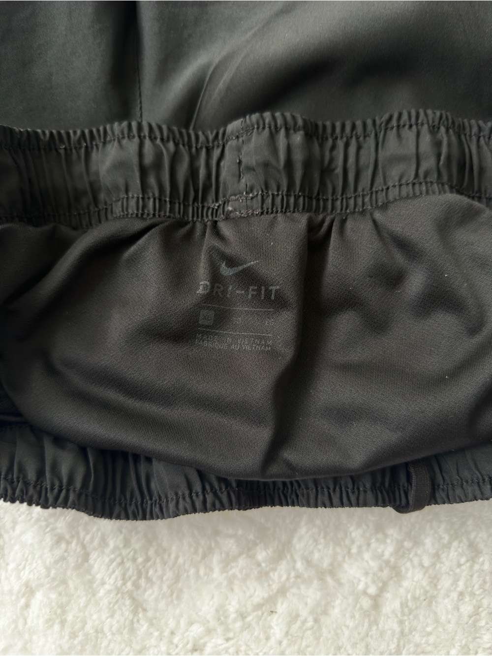 Title: Nike Tempo Running Shorts Women’s XL Black - Picture 3 of 4